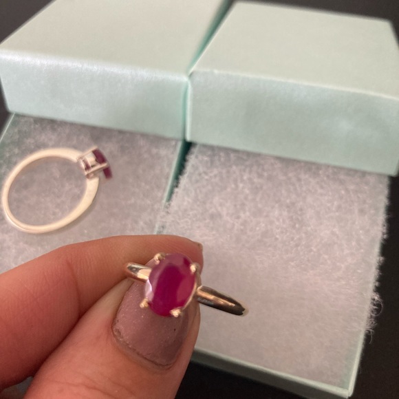 Burma Ruby Rings - Picture 7 of 9